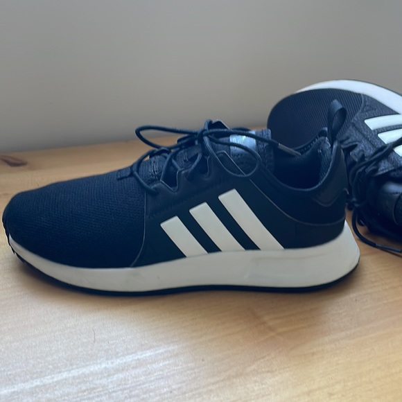 Adidas Boys Sneakers. - Picture 8 of 16